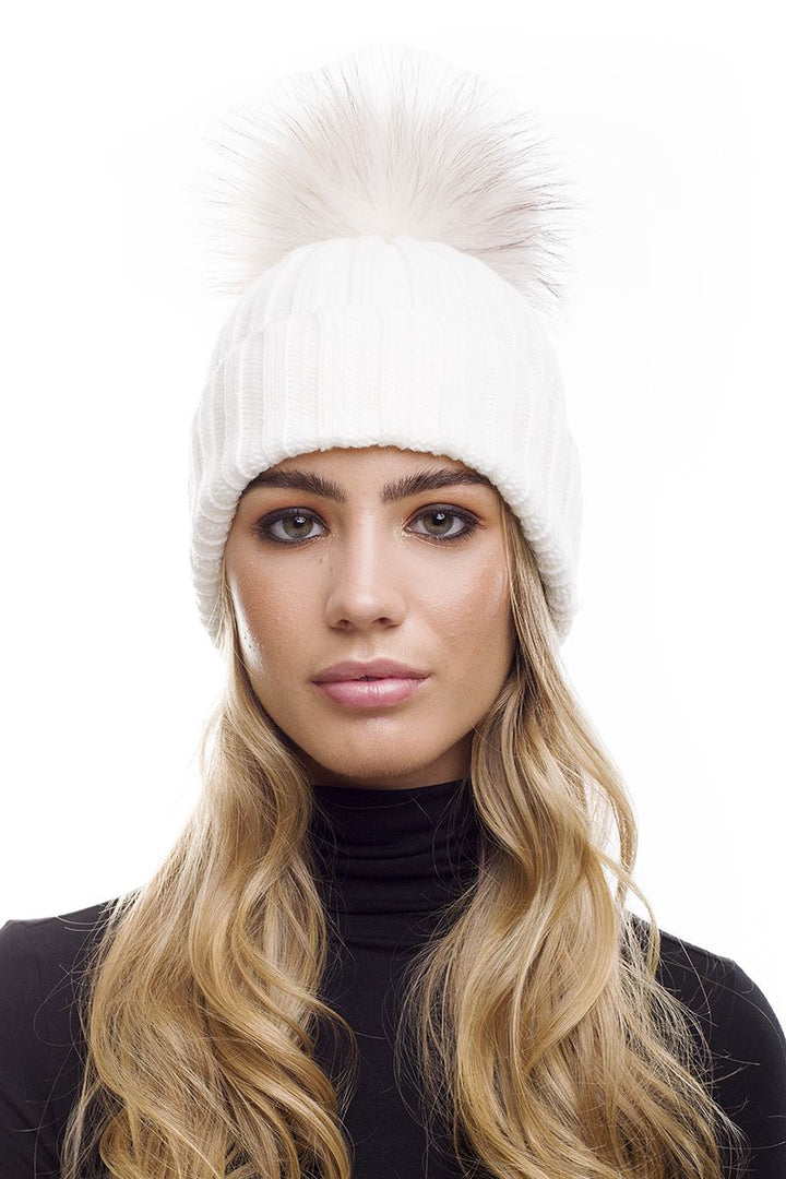 Fur Bobble Hat in Brown